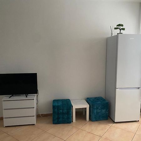 Studio Garsoniera 552 Bukares Bagian luar foto